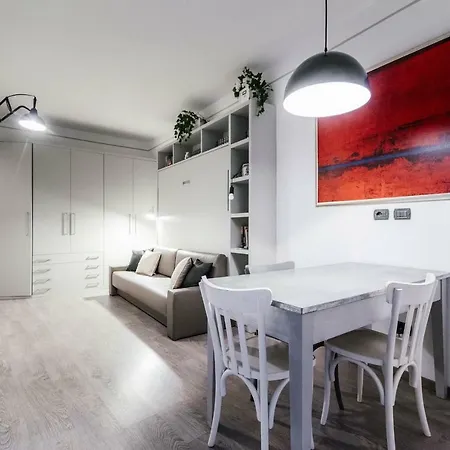 Gaia's - The House Of Travelers Apartman Como